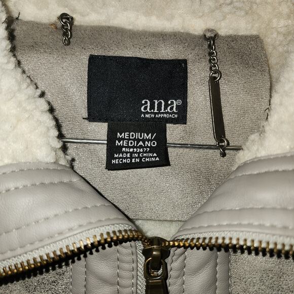 A.n.a. EUC WOMEN'S SIZE MEDIUM MOTORCYCLE WINTER FAUX FUR JACKET COAT - Picture 2 of 7